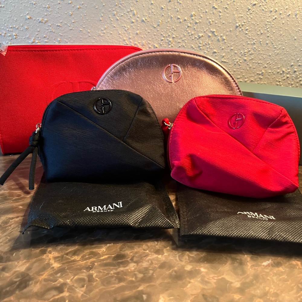 Giorgio Armani GWP Black or Red Cosmetic Bag - Picture 2 of 5